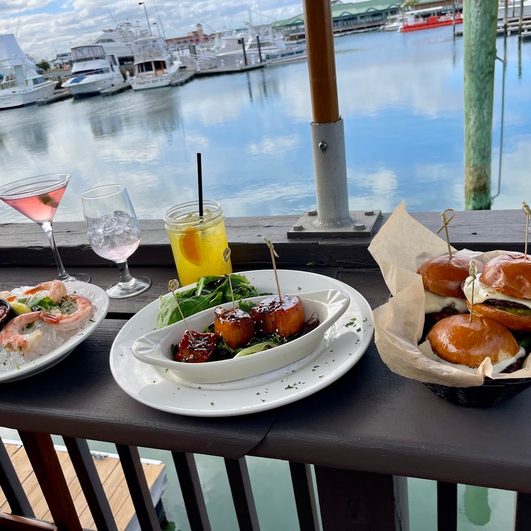 Beach Creek Oyster Bar & Grill 1