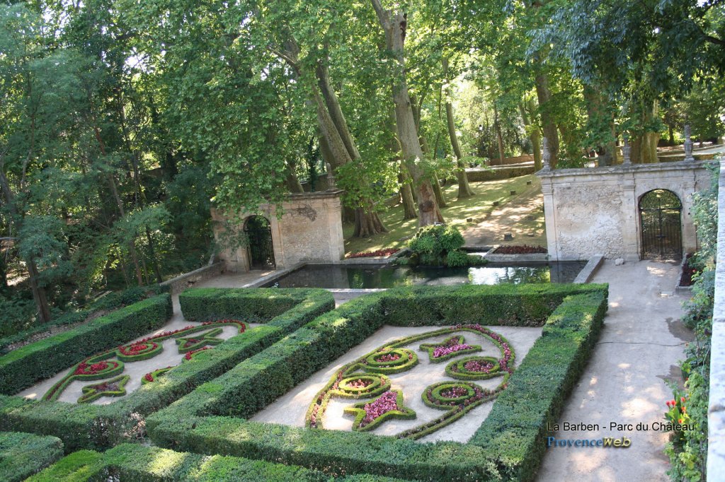 Château de la Barben 3