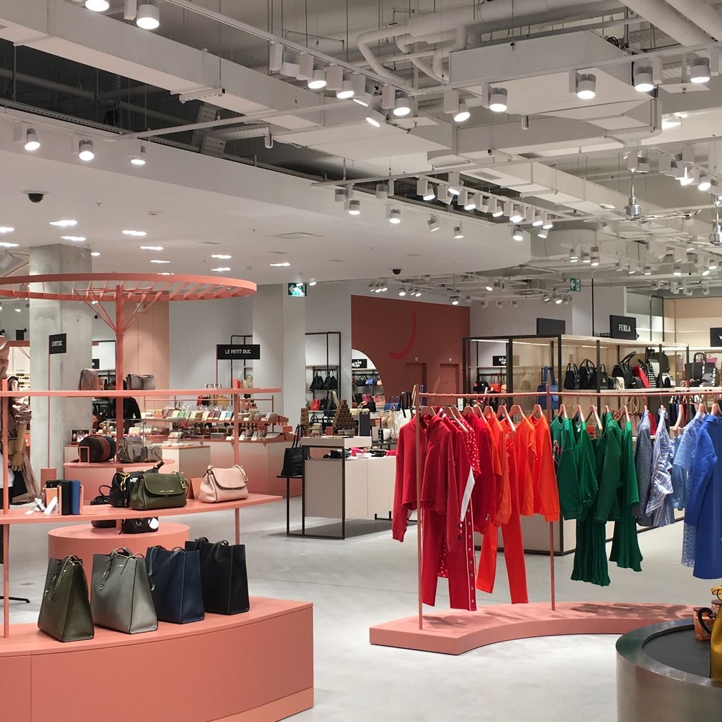 Galeries Lafayette Marseille Prado 1
