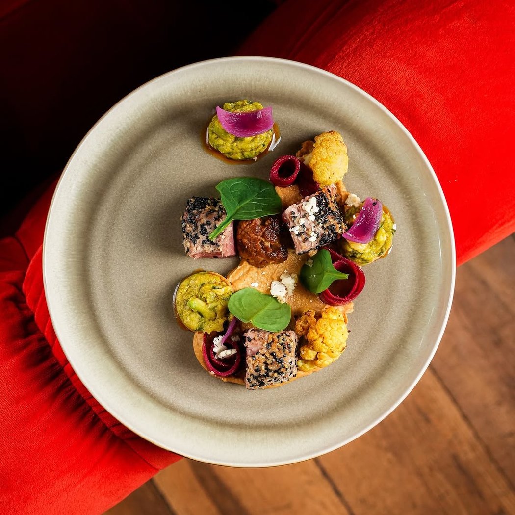 Le Cambronne Bistrot Chic 1