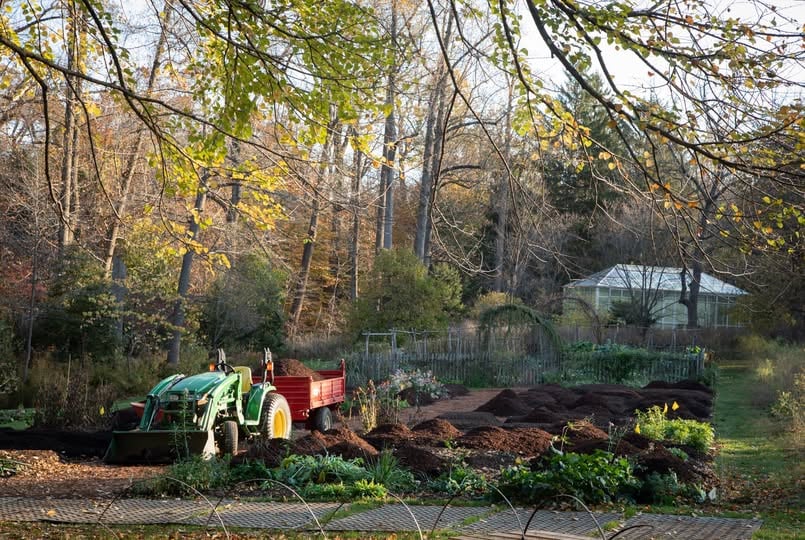 Chanticleer: Behind the Scenes Composting 1