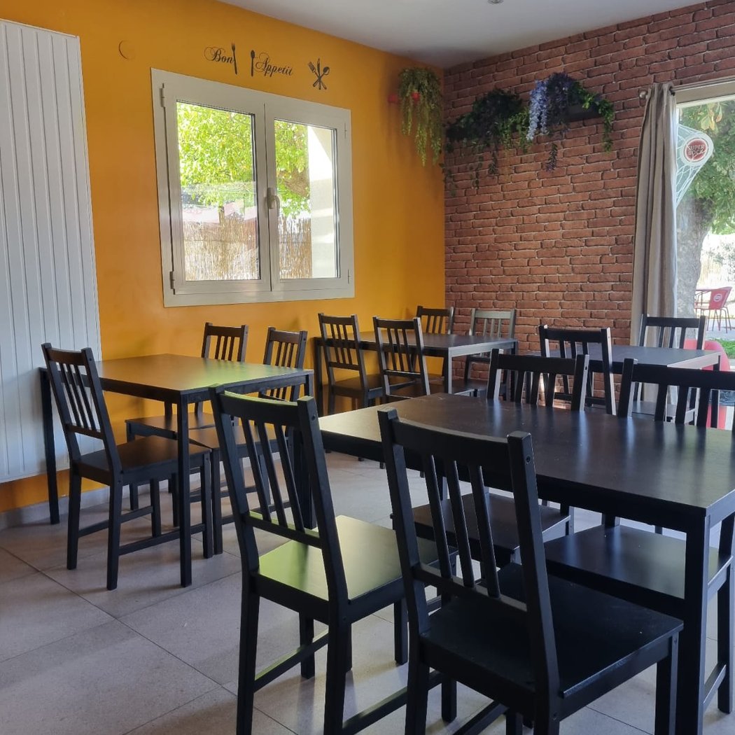 Café Restaurant 2000 2