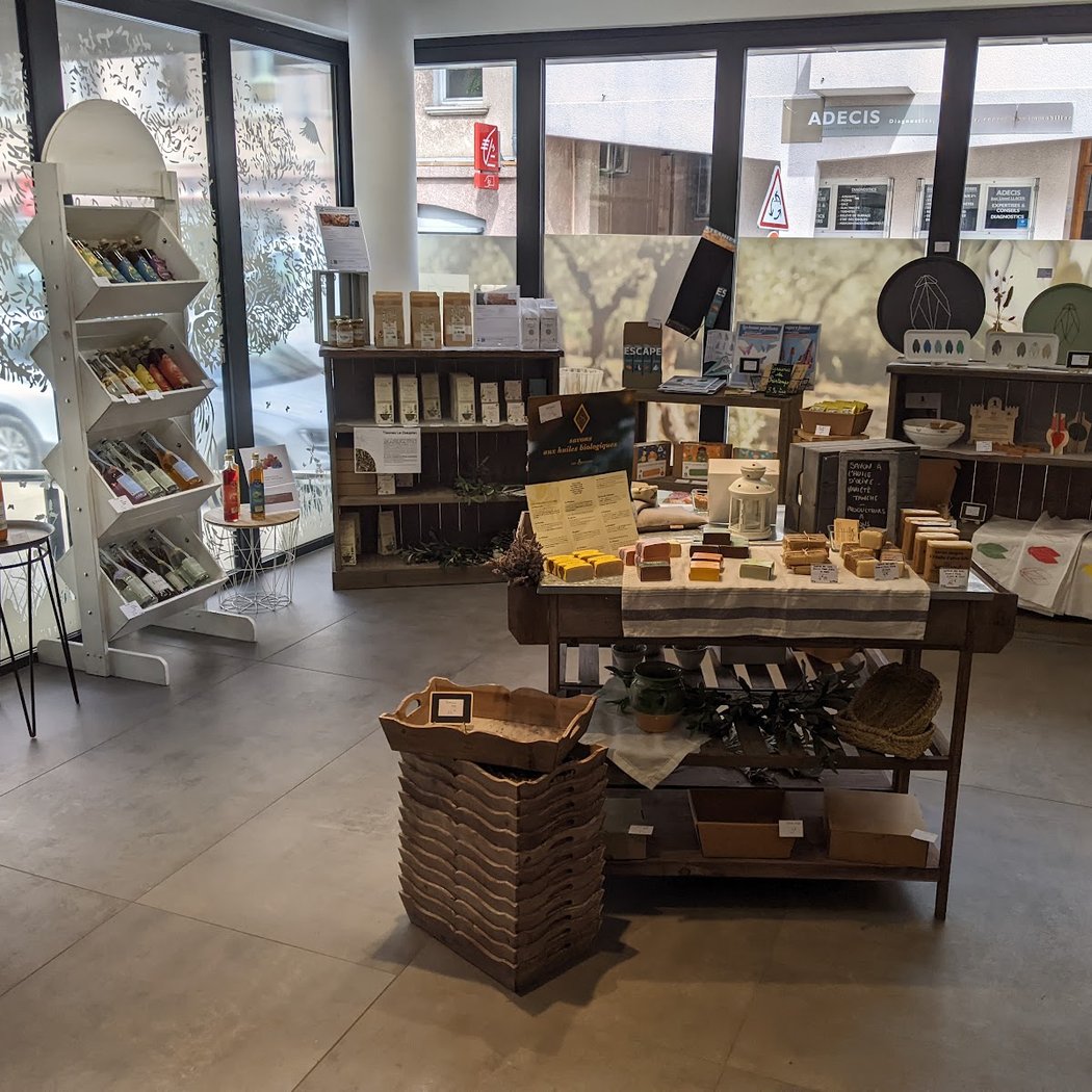 La Maison des Huiles d'Olive et Olives de France 3