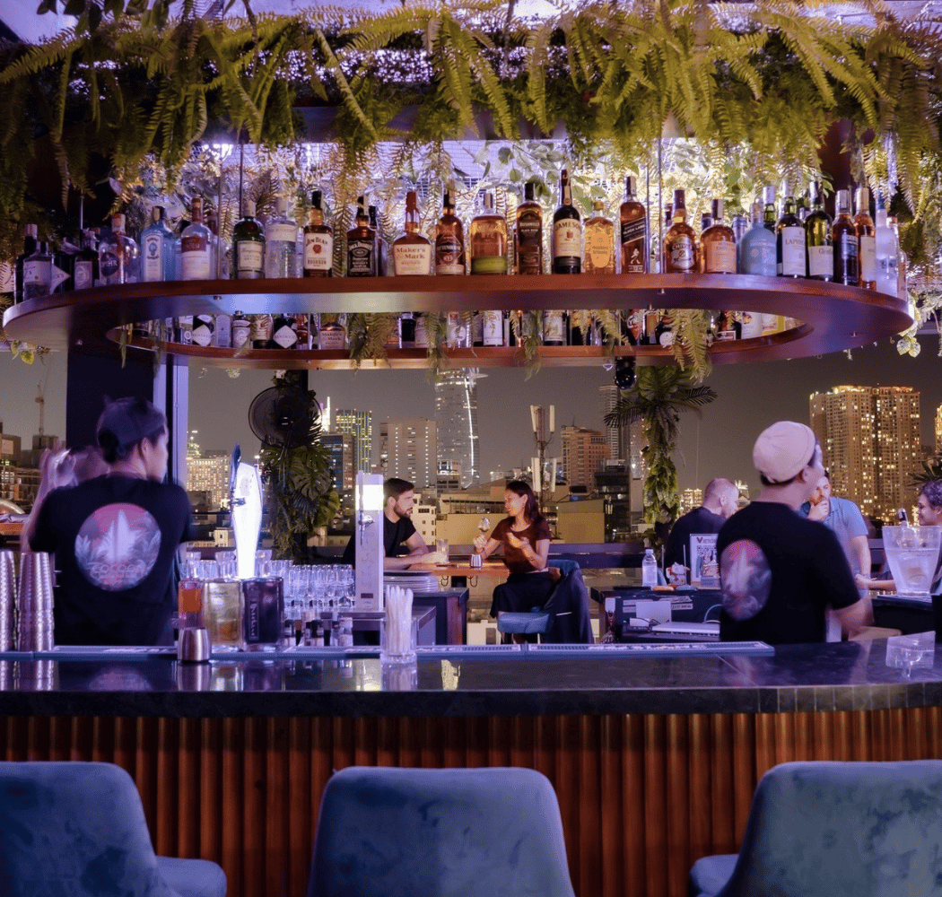 Momento Rooftop Bar 1