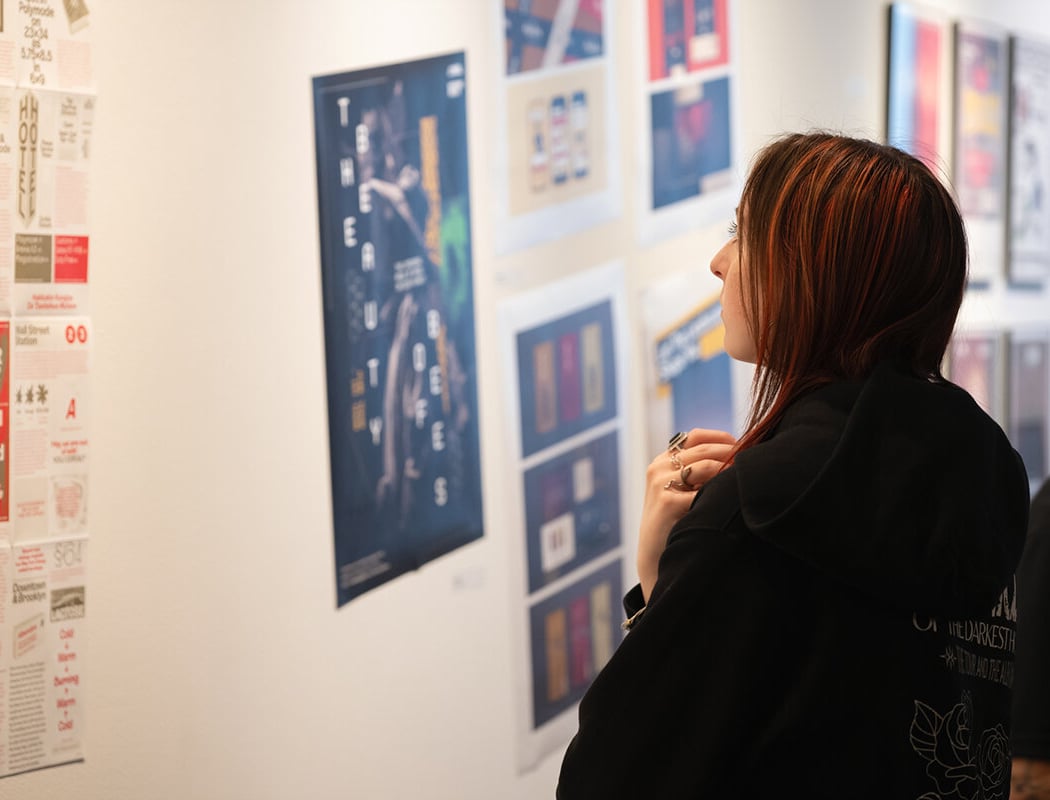 8: A Visual Communication Graphic Design Show 3