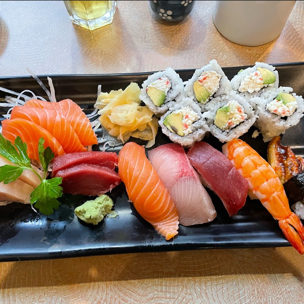 Sakana Sushi Bar & Grill 1