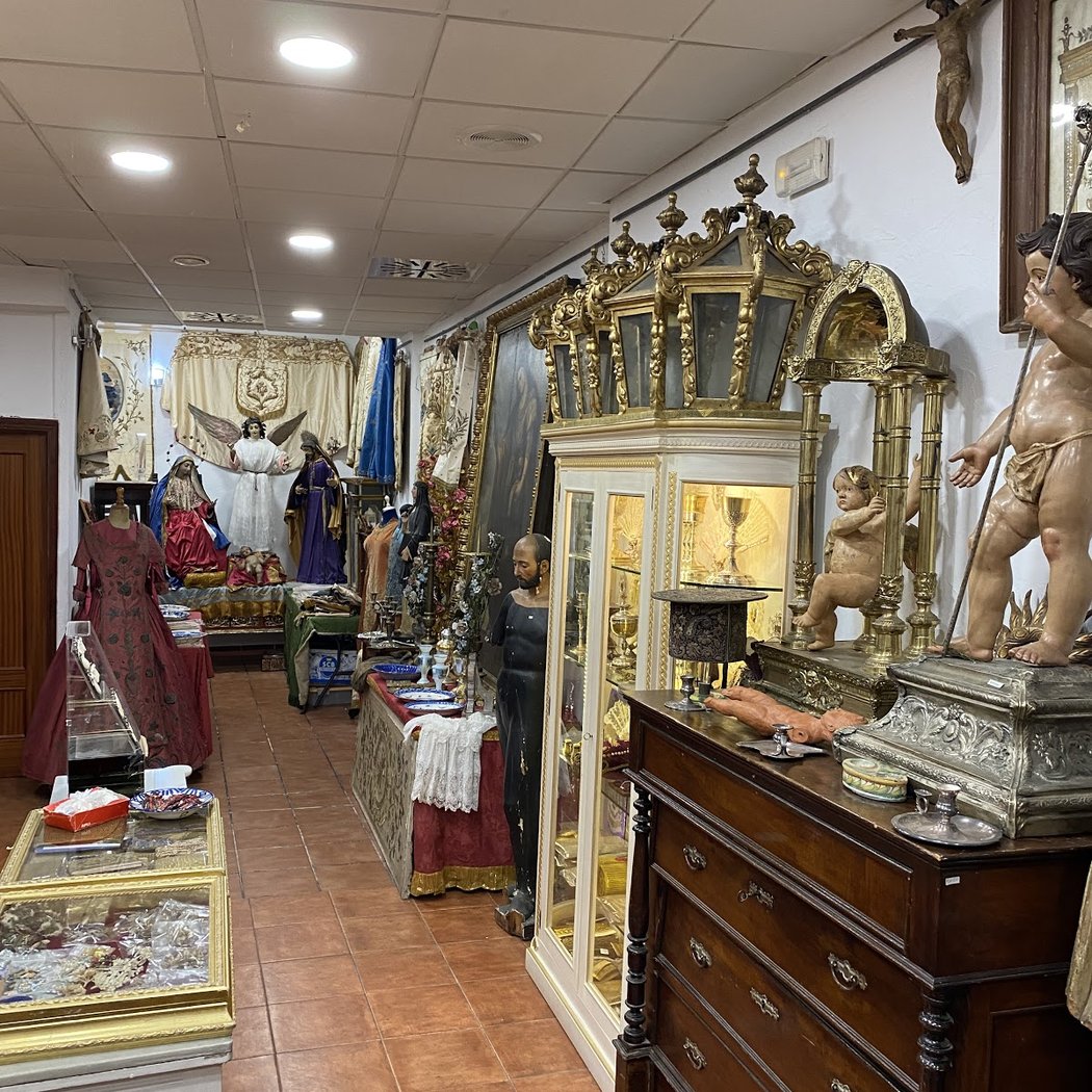 Howards antiques 3