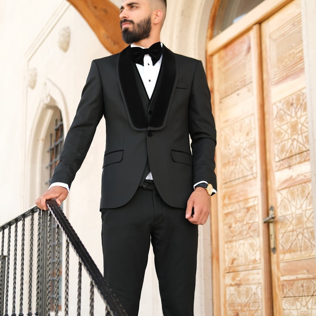 Elegance Factory | Suits & Tuxedos 1