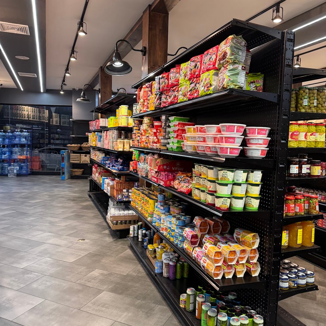 Mikes mini market 3