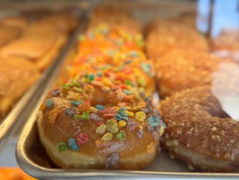 Puffin Donuts 2