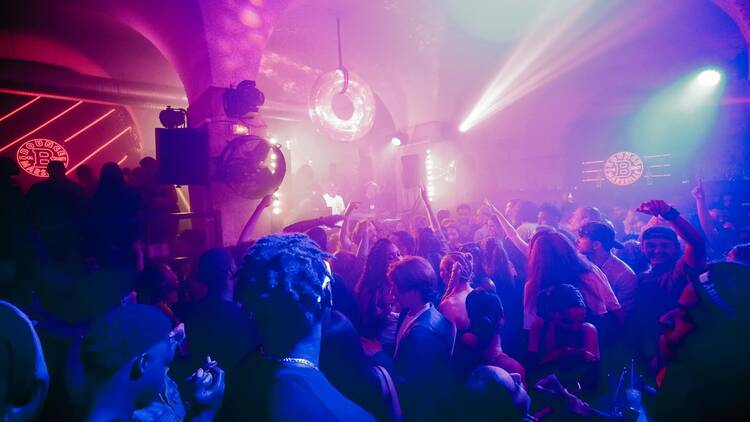 Bounce Club 1