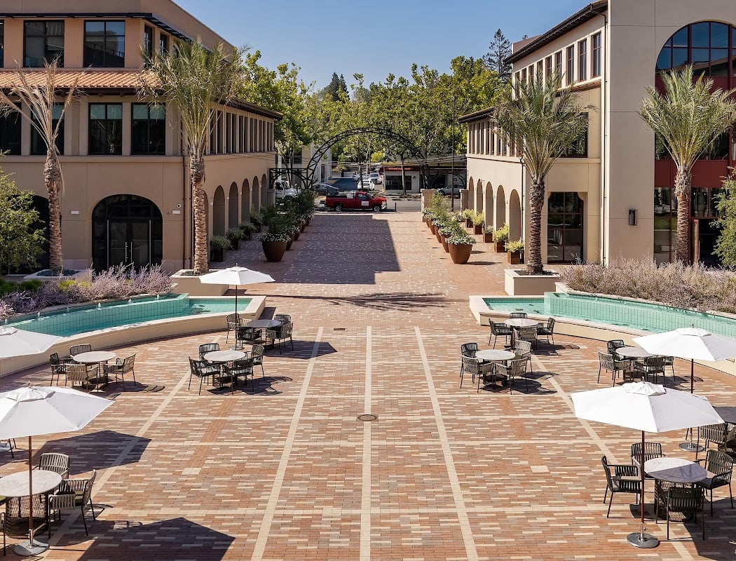 Springline - The Plaza 1