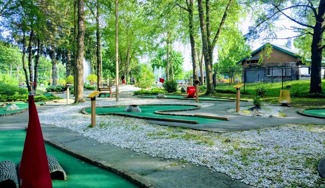 Saxon Woods Mini Golf 2