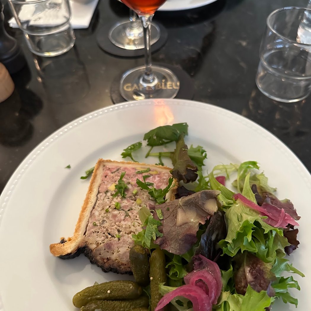 Café Bleu 3