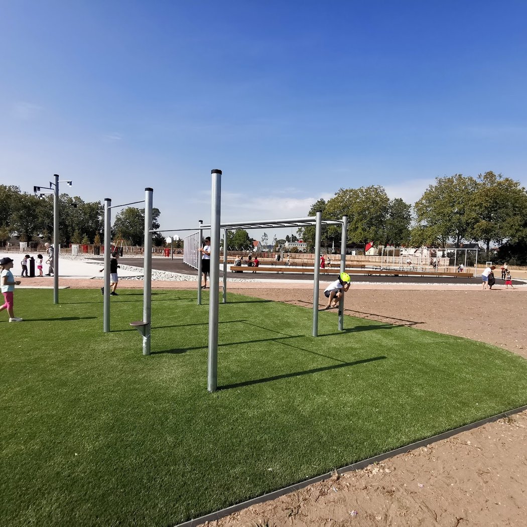Parc du Champ des Bruyères 2