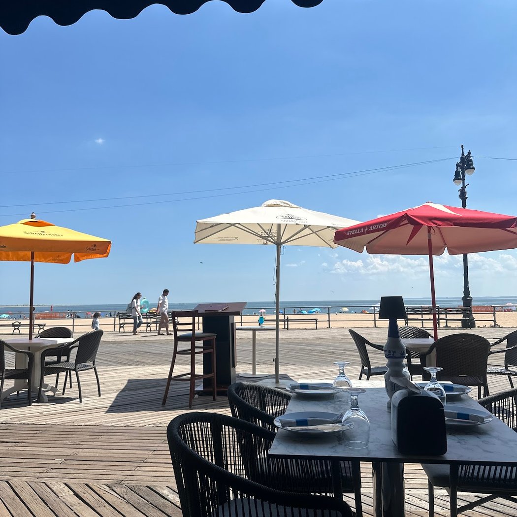 Azure Lounge Restaurant 2