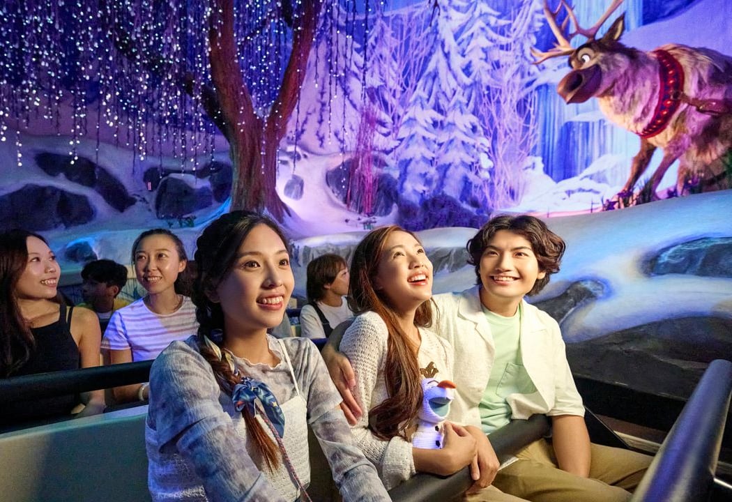 Frozen Ever After 1