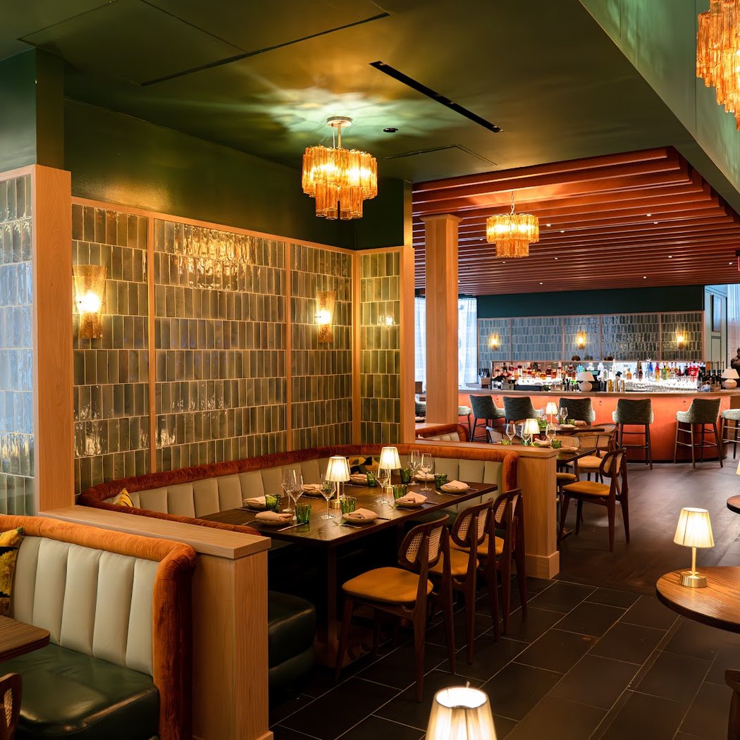 Leo Restaurant and Bar 2