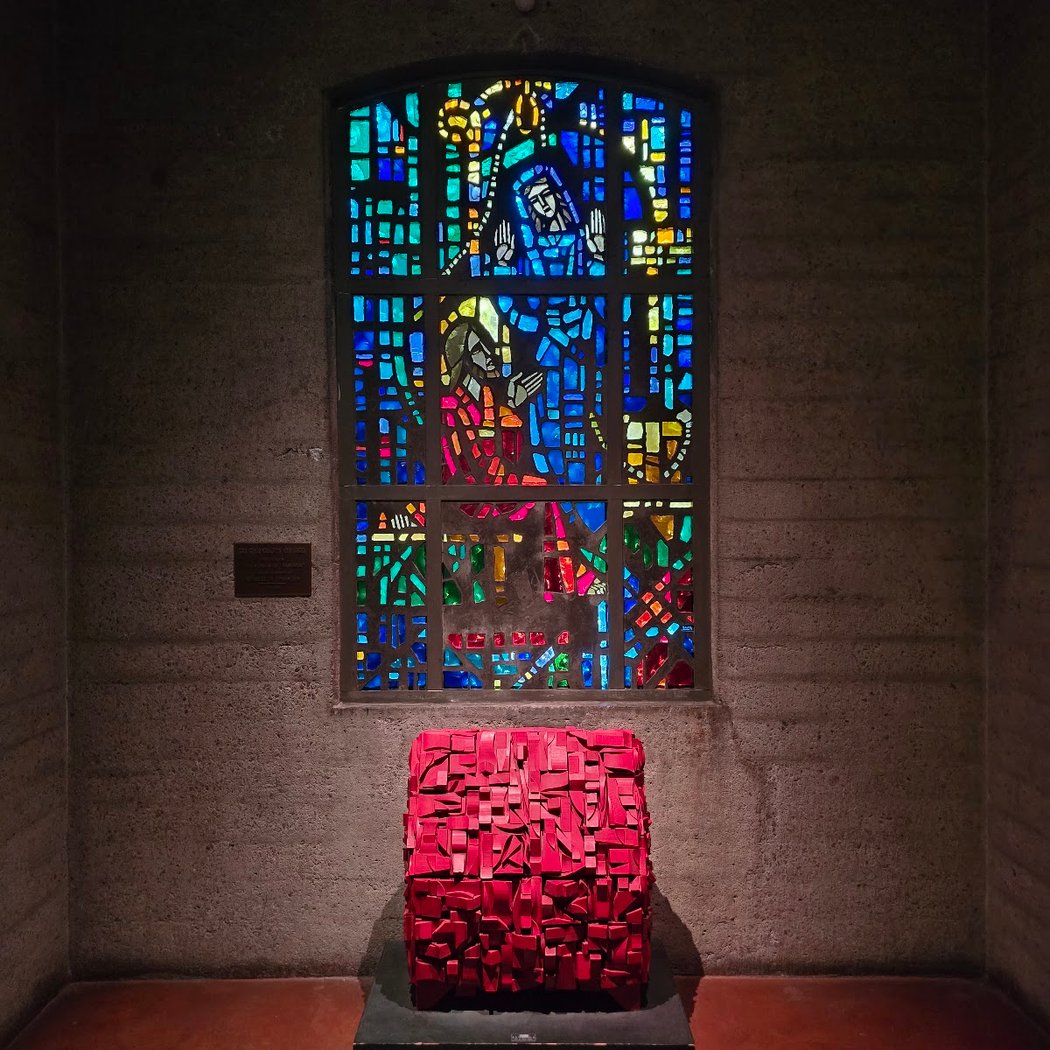 Grace Cathedral: Entry Ticket + Self-Guided Tour 1