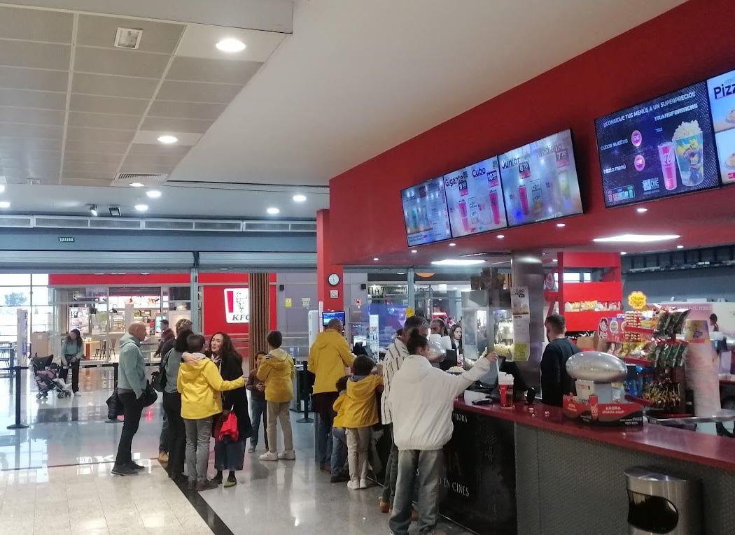 UCC Metromar Cinemas 12 3