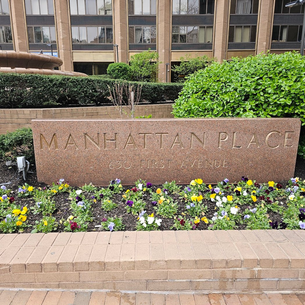 Manhattan Place 5