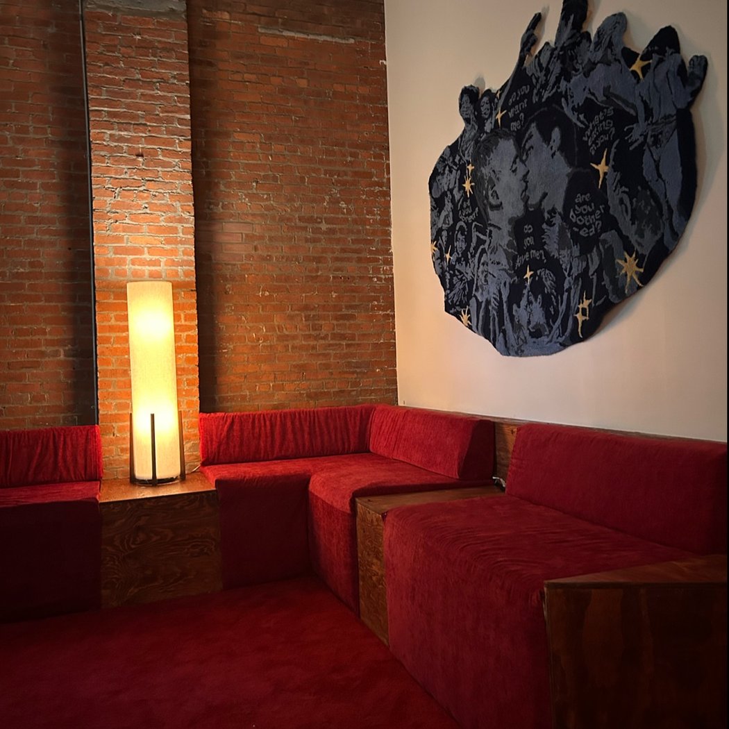 slowroom with Miyaxx 1