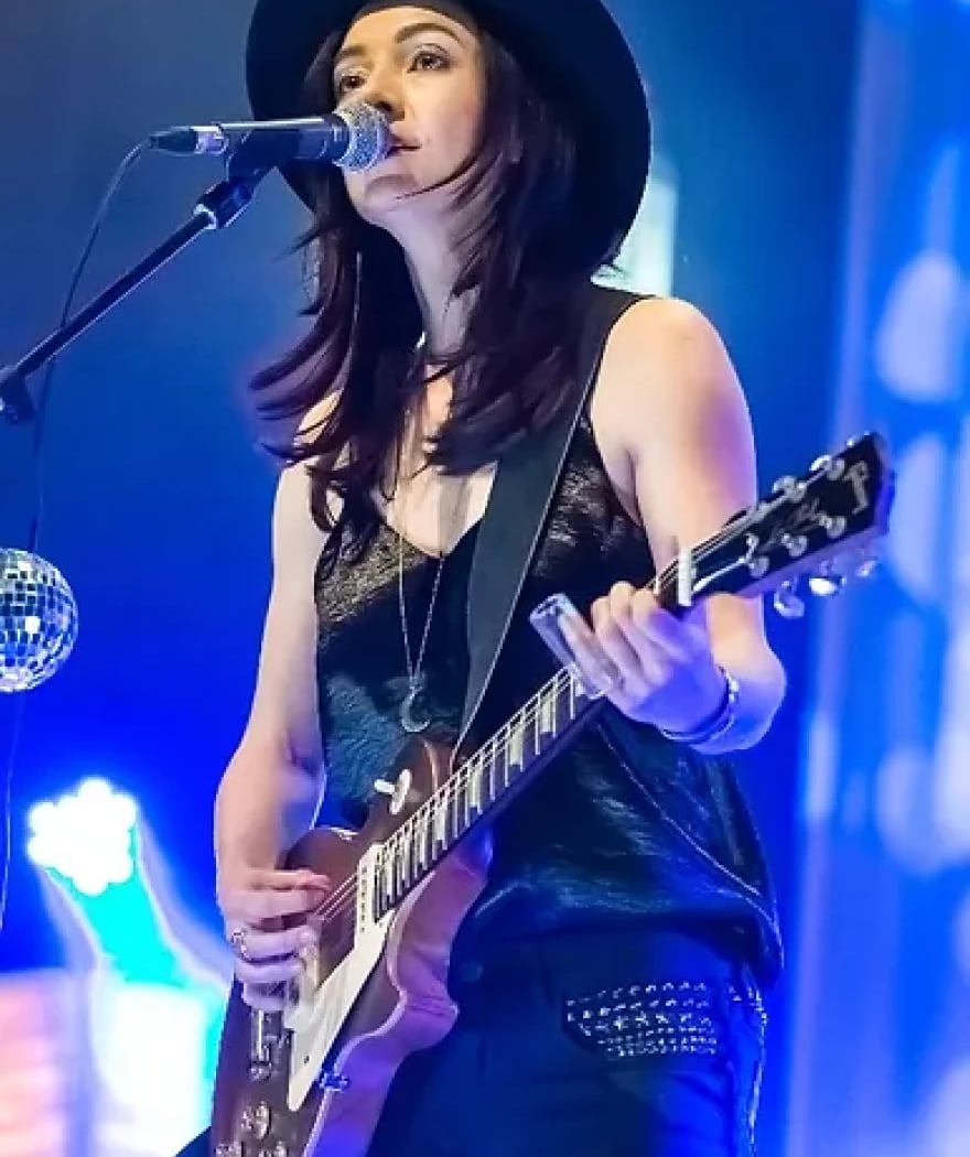 Kara Grainger 2