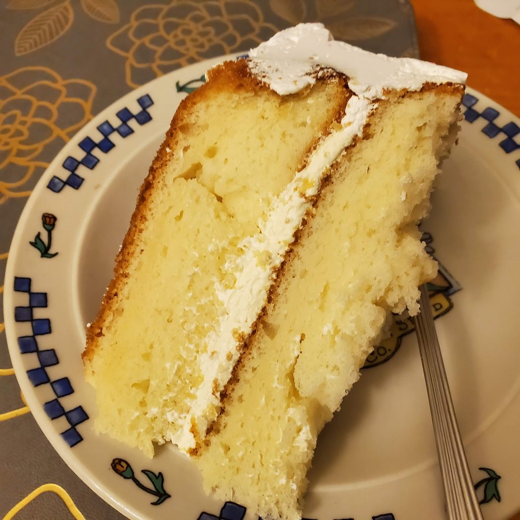 Hummingbird Bakery & Dessert Bar 3