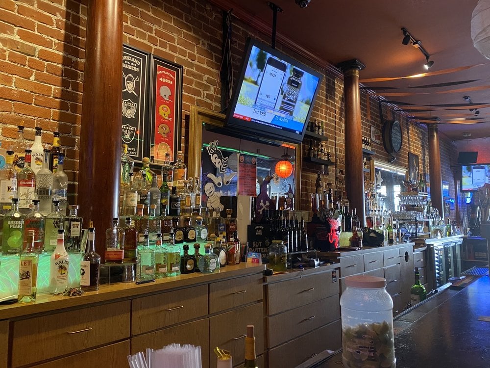 Live Music at The World Famous Turf Club 3