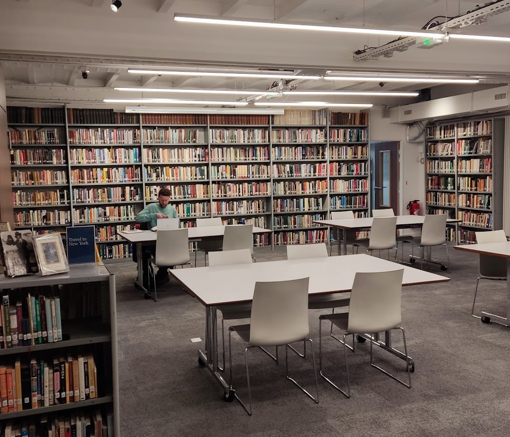 The American Library in Paris 3