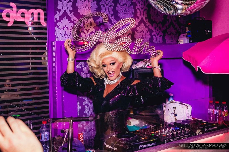 Le Glam 1