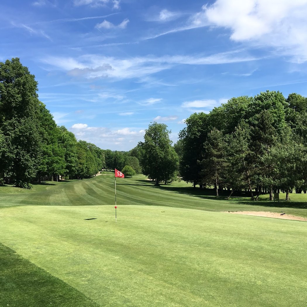 Golf Du Chateau D'Humieres 1