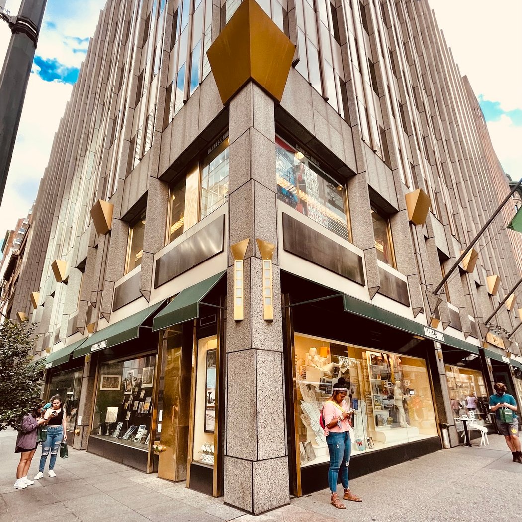 Barnes & Noble 3