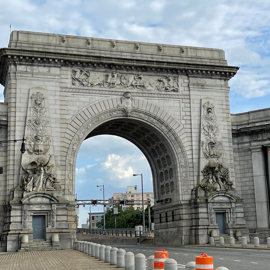 Manhattan Bridge Arch and Colonnade 4