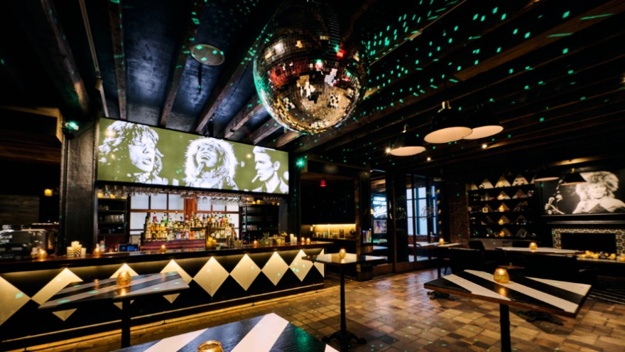 Artie's Backroom & Rooftop 2