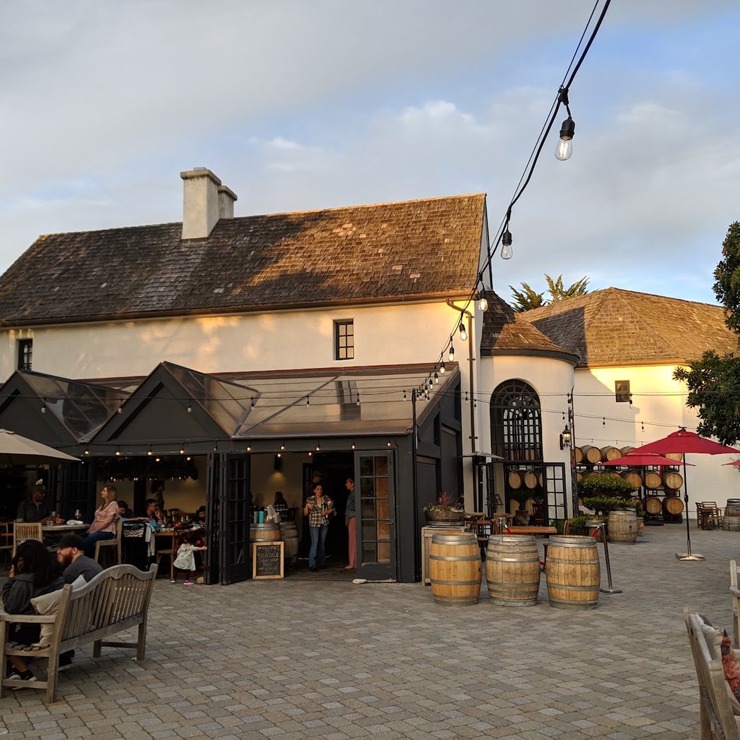 Folktale Winery & Vineyards 3