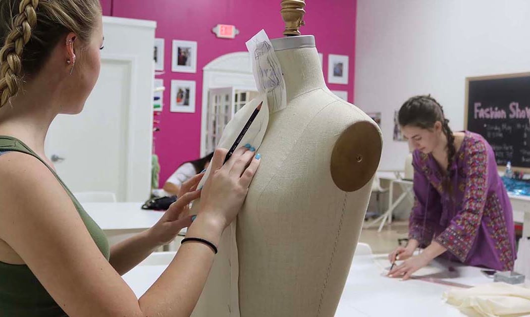 Manhattan, NYC Sewing Classes and CAMP At KSOF | Karen's School of Fashion 1