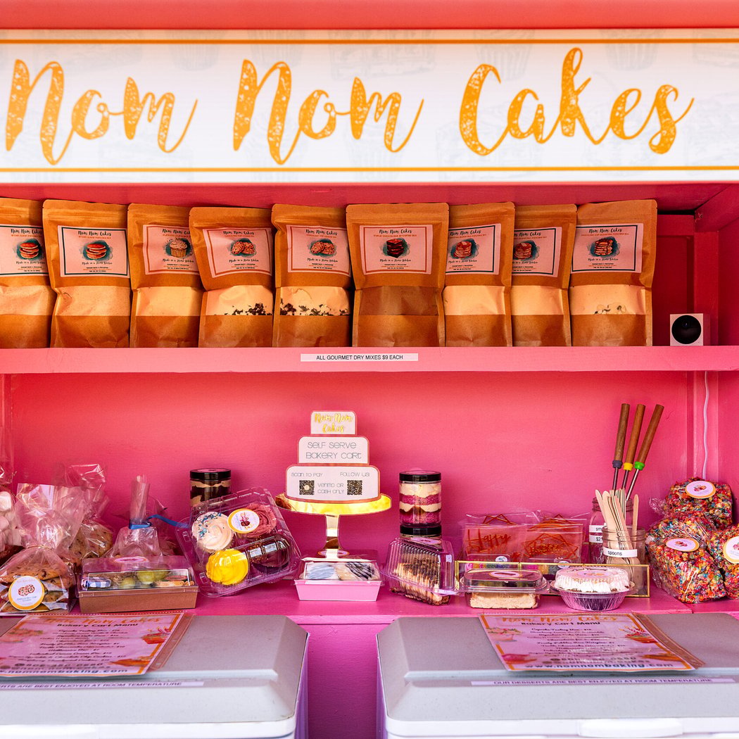 Nom Nom Cakes 2