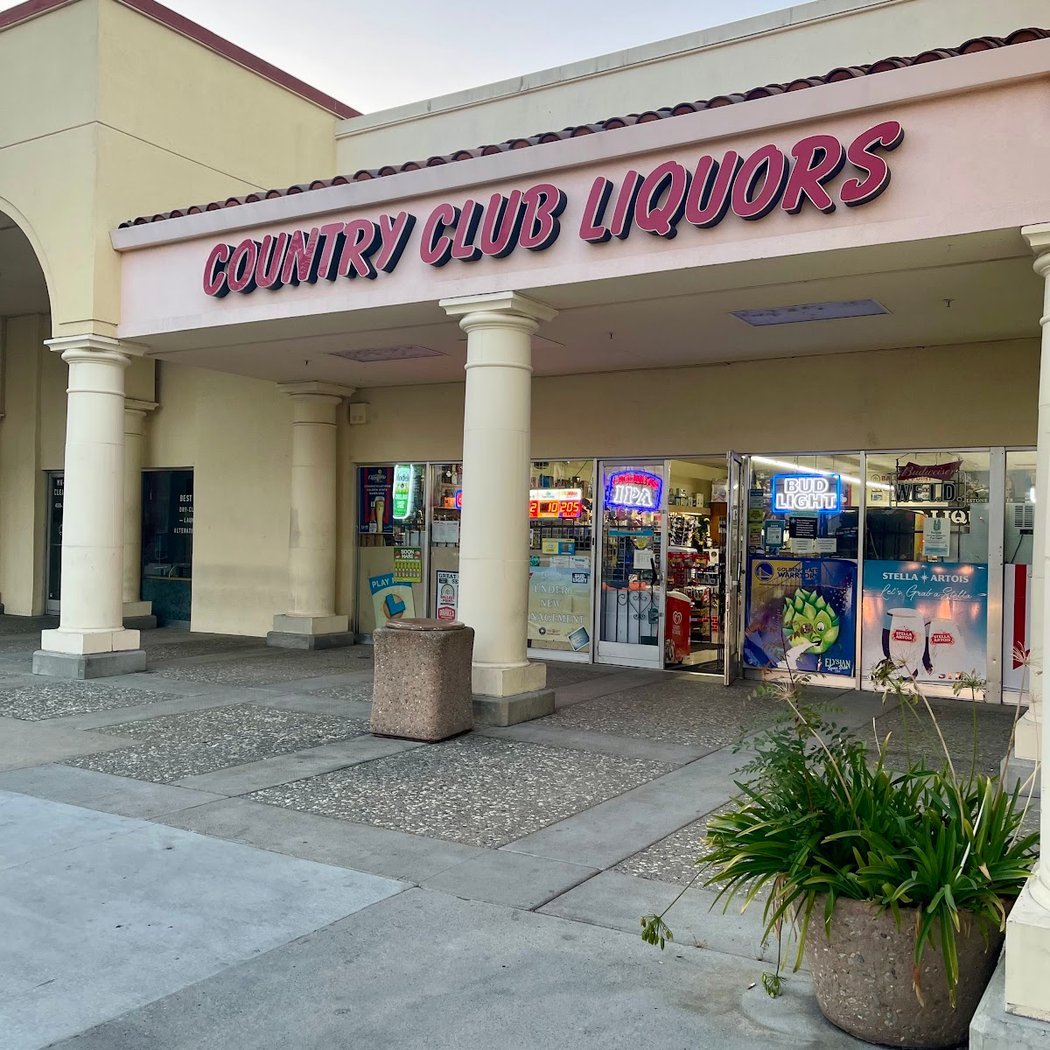 Country Club Liquors 2