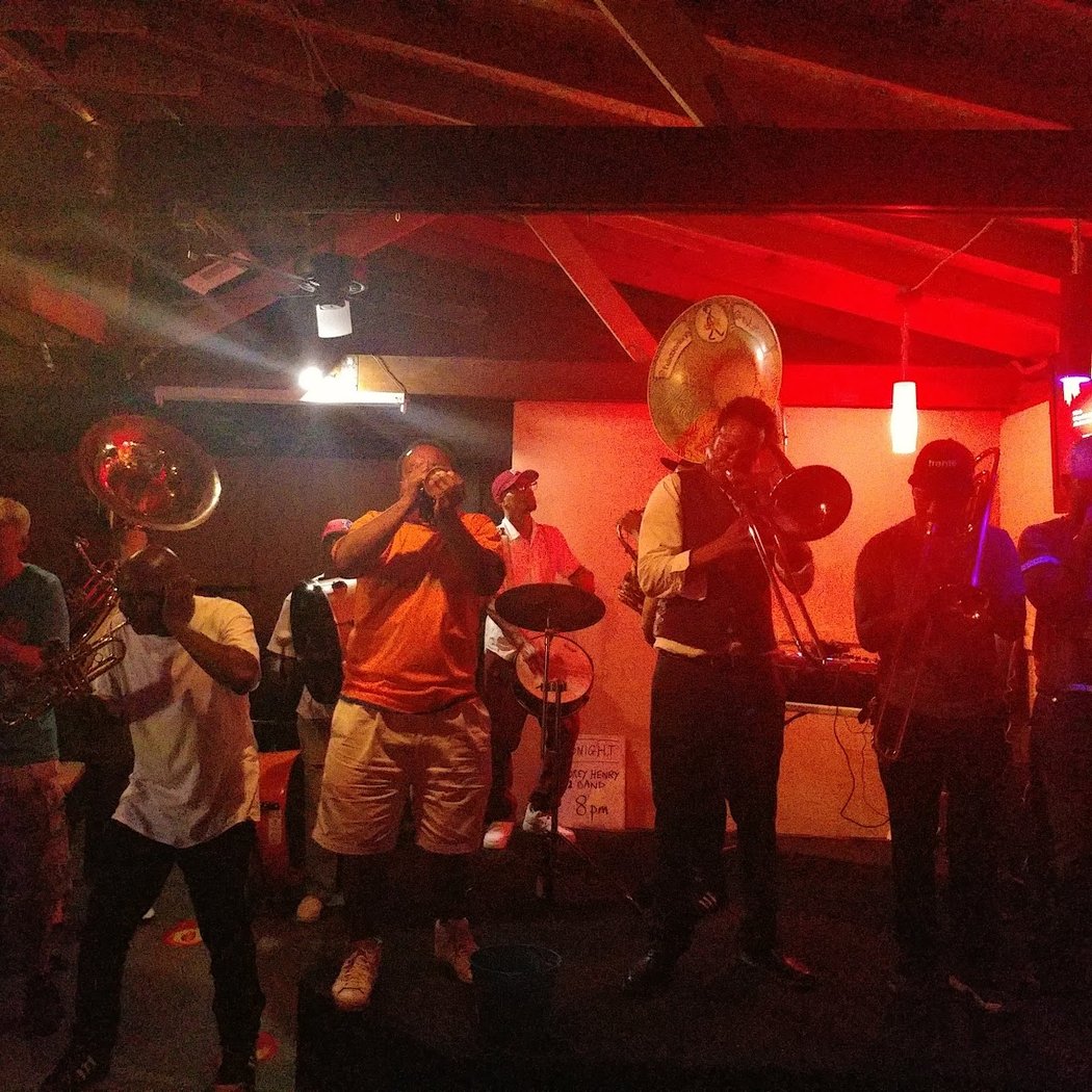 Candlelight Lounge 3