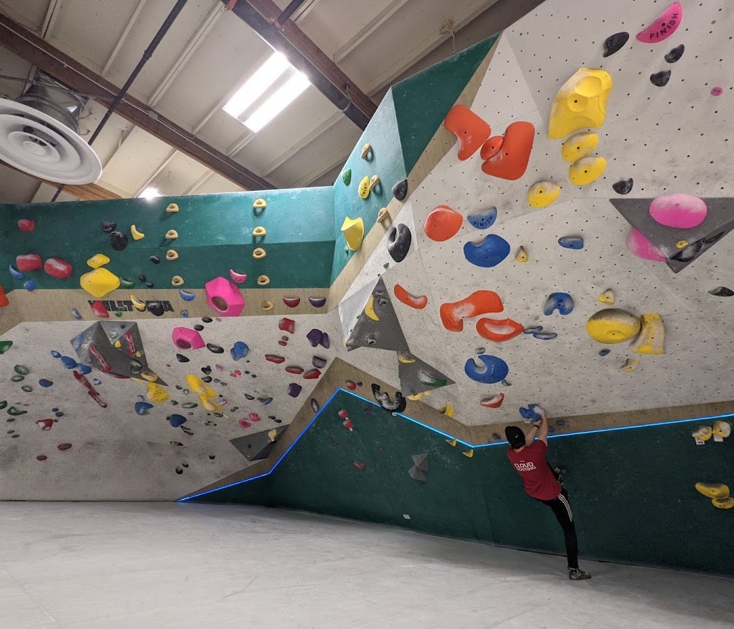 Community Bouldering & Social Events 3