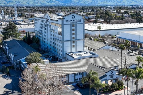 Delta Hotels Santa Clara Silicon Valley 2