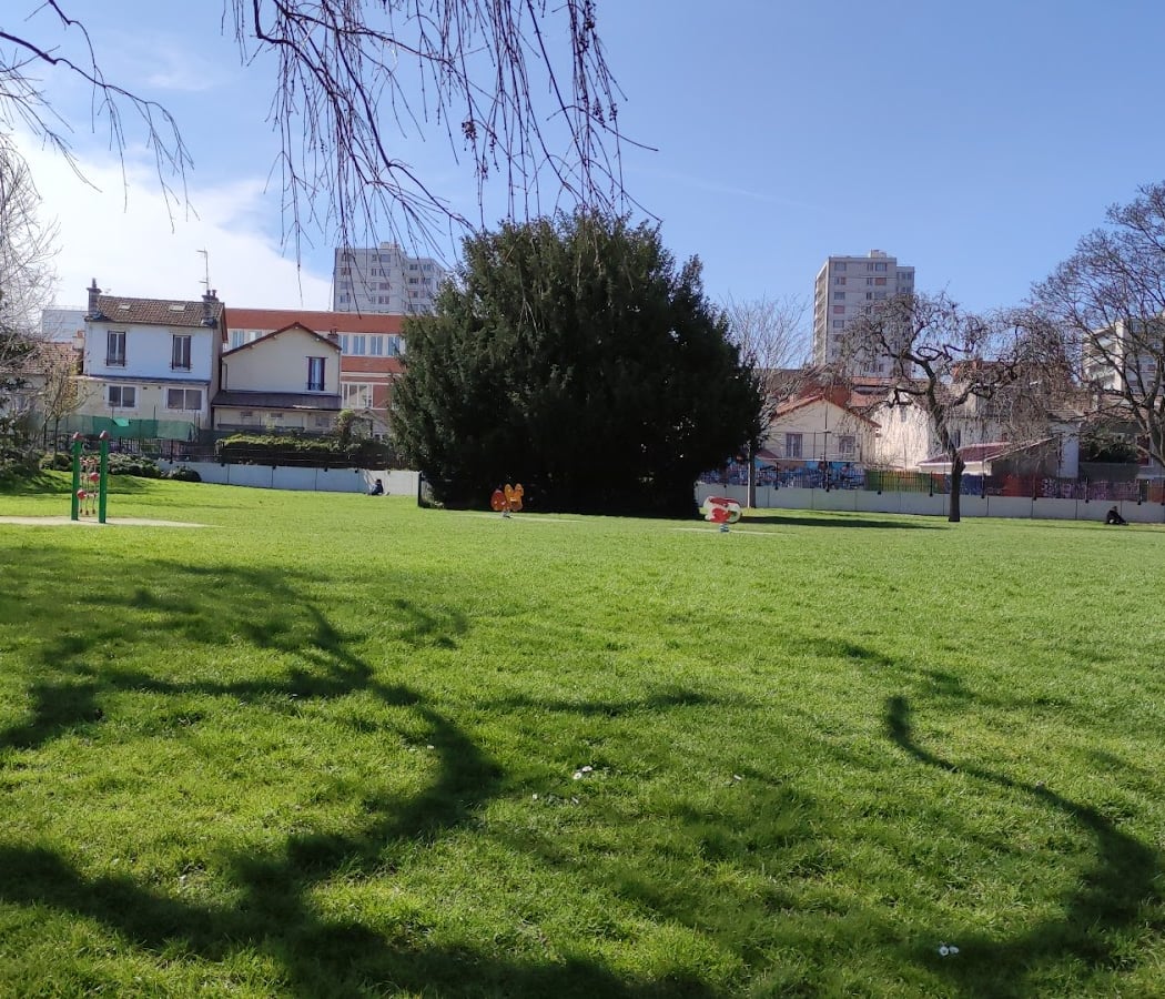 Aire de jeux 1 à 8 ans 3