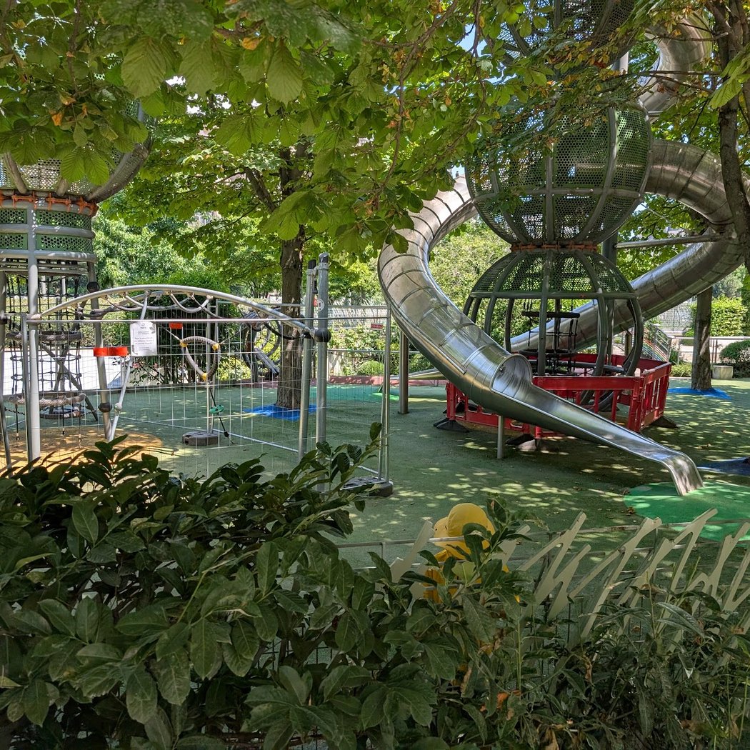 Playground 7-11 3