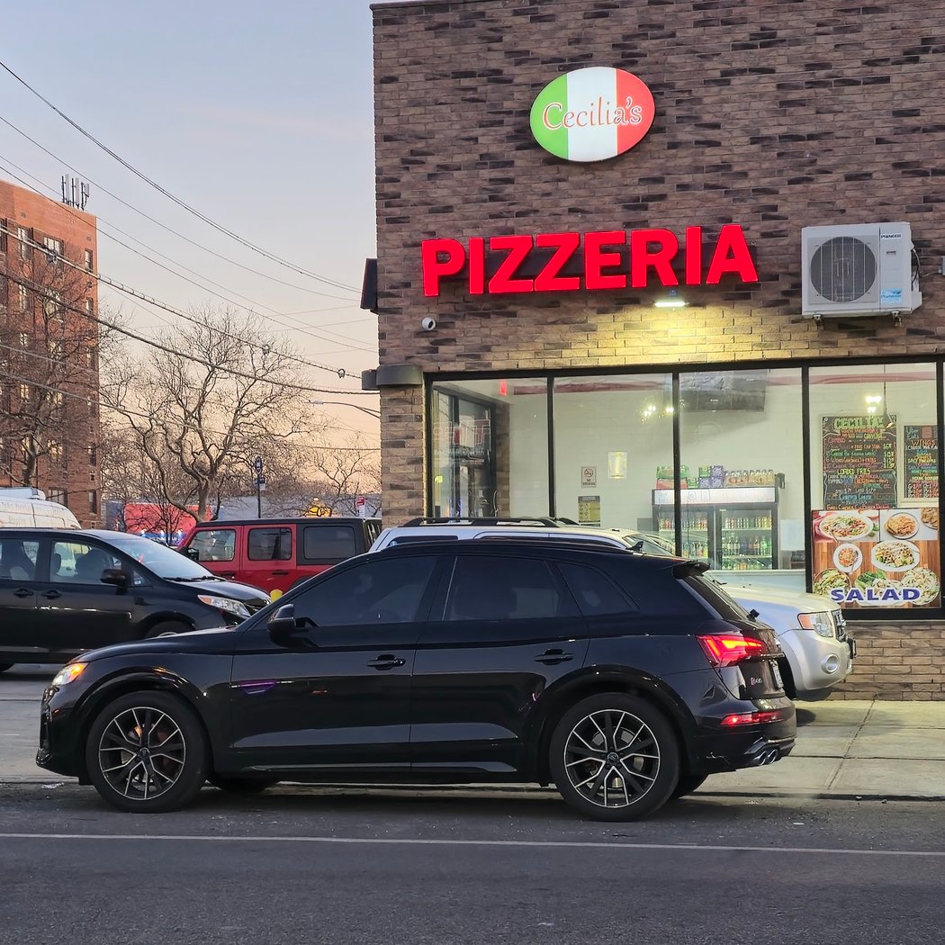 Cecilia's Pizzeria 2