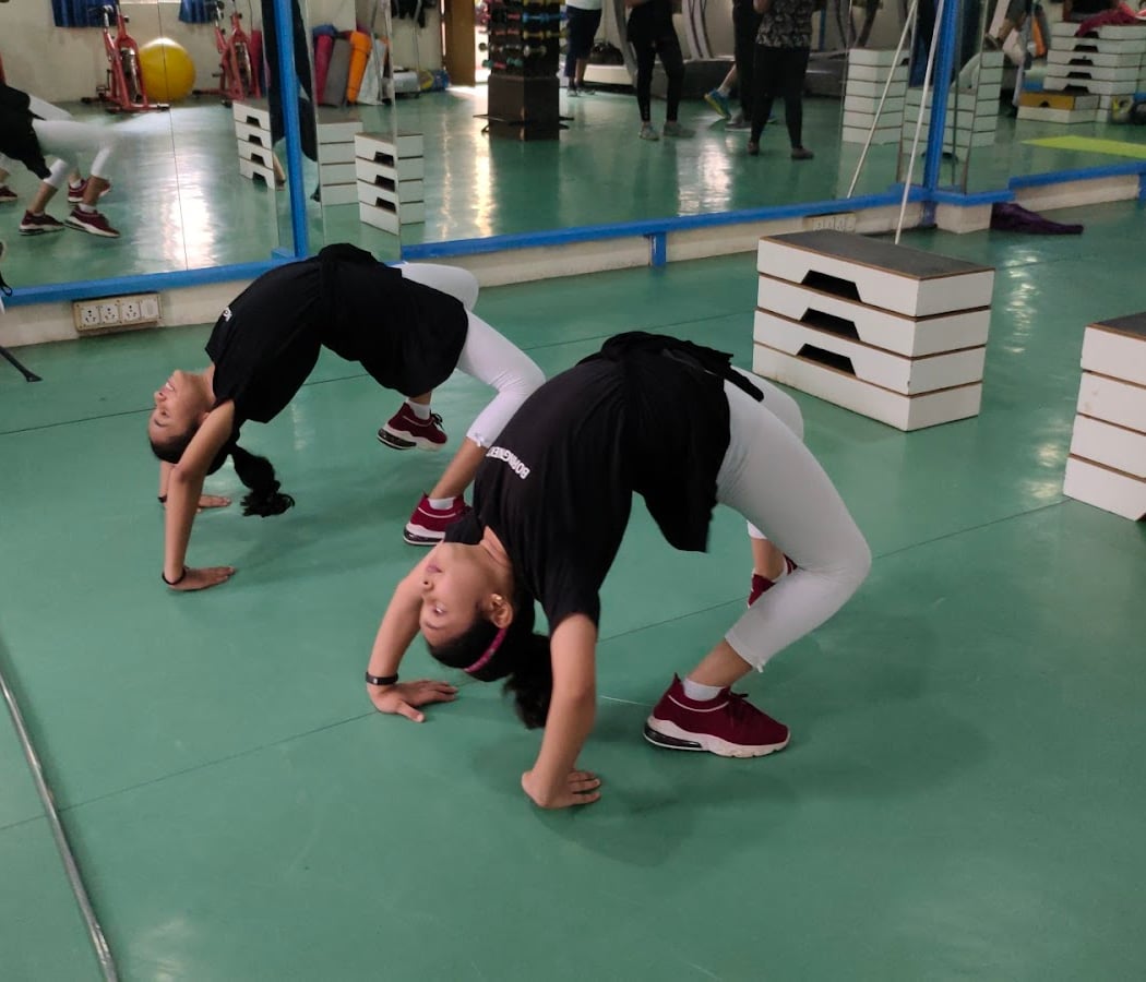 GoldenFitnessHub 3