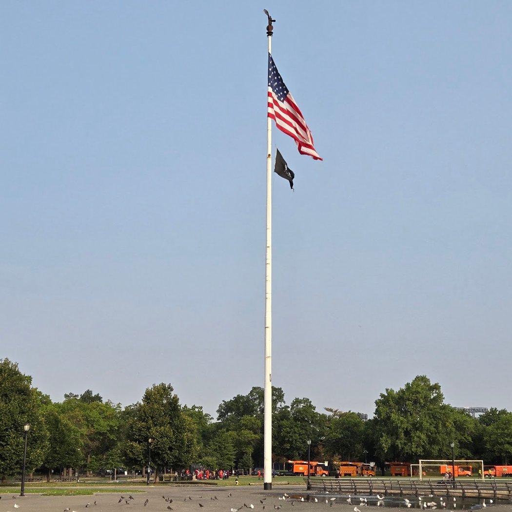 World's Fair Flagstaff 1