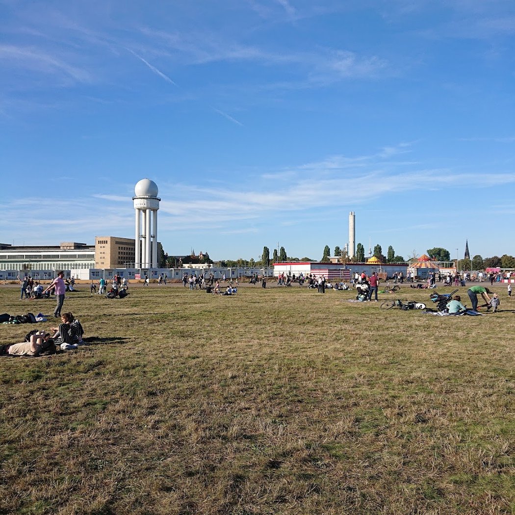 FESTIVAL FÜR DAS TEMPELHOFER FELD 3