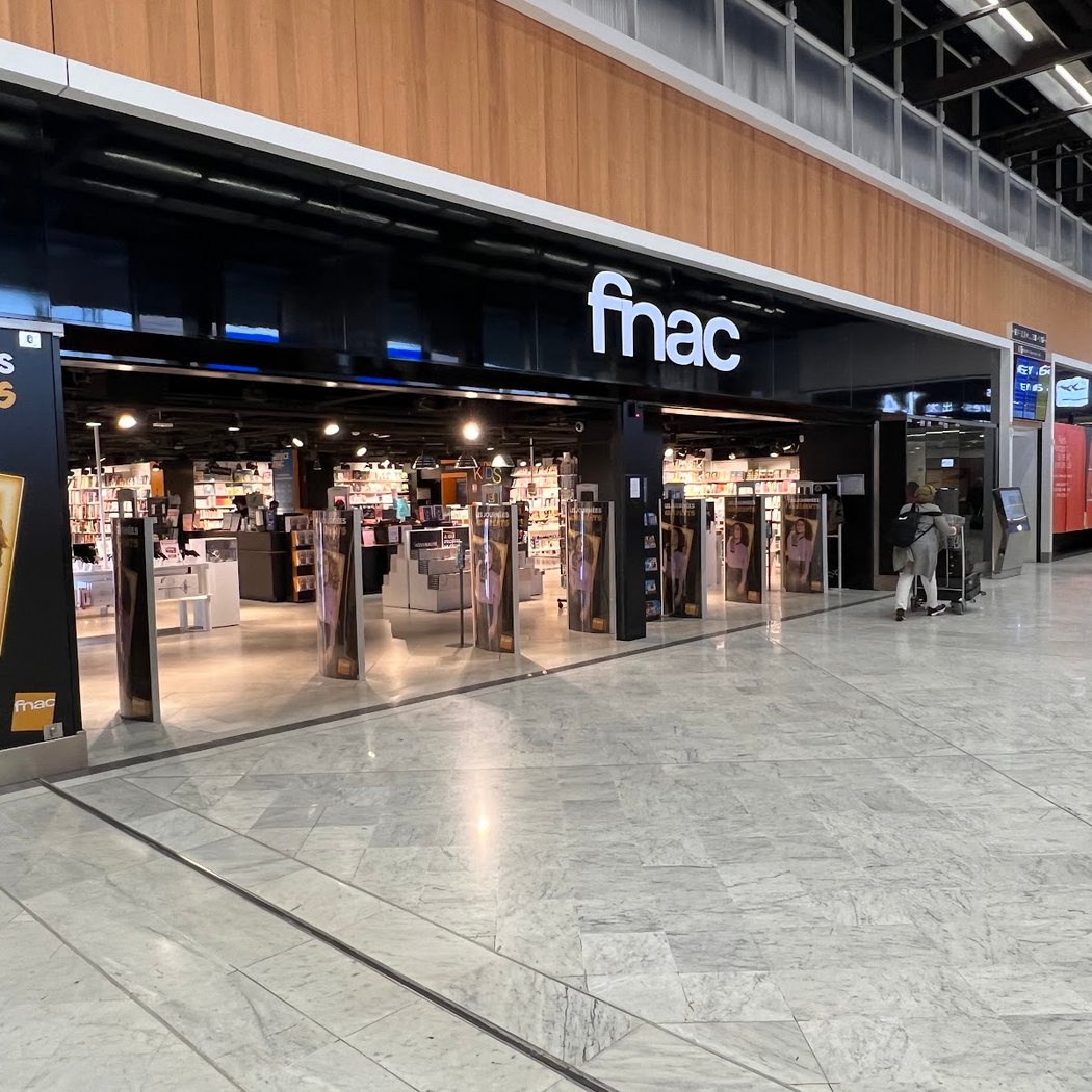 FNAC Aéroport Orly 3 2
