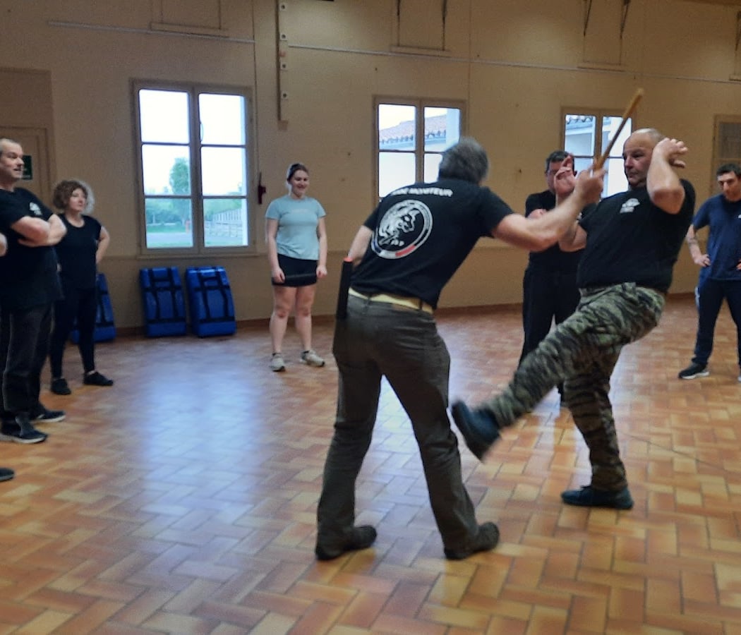 Self Défense Close Combat Azay Le Brûlé 3